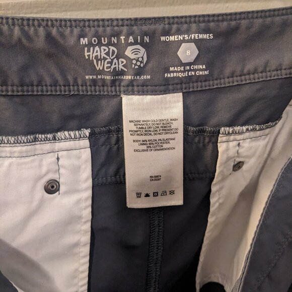 Women's Lightweight Mountain Hardwear Shorts, Size 8 - Picture 9 of 12